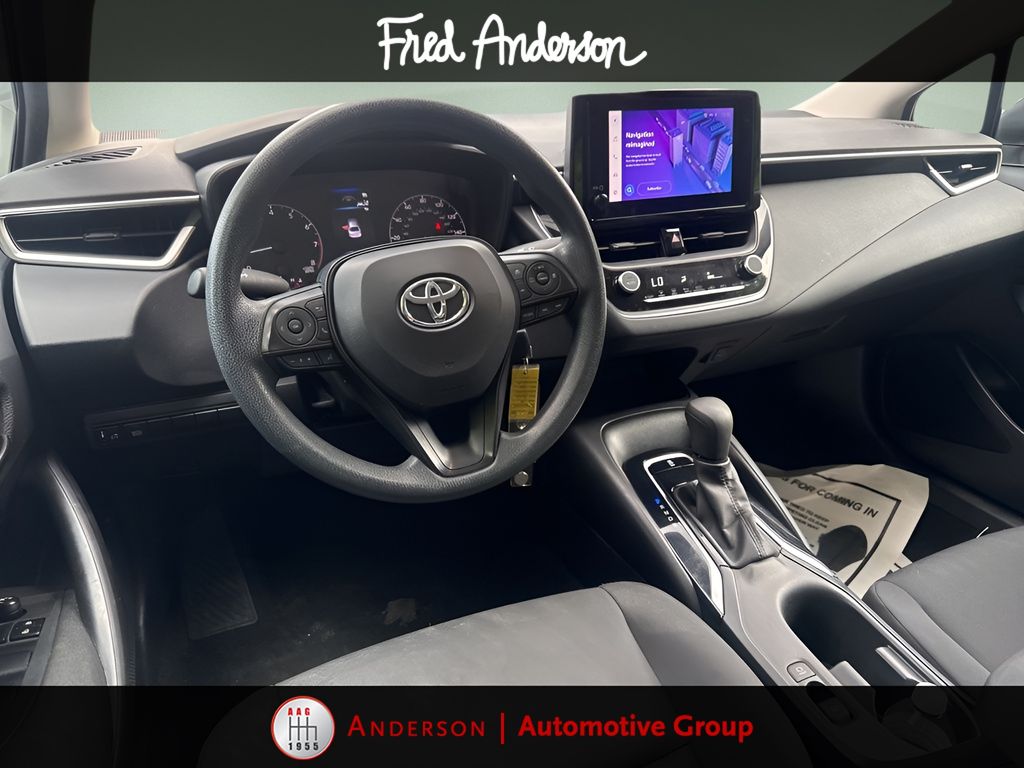 2024 Toyota Corolla LE photo 2