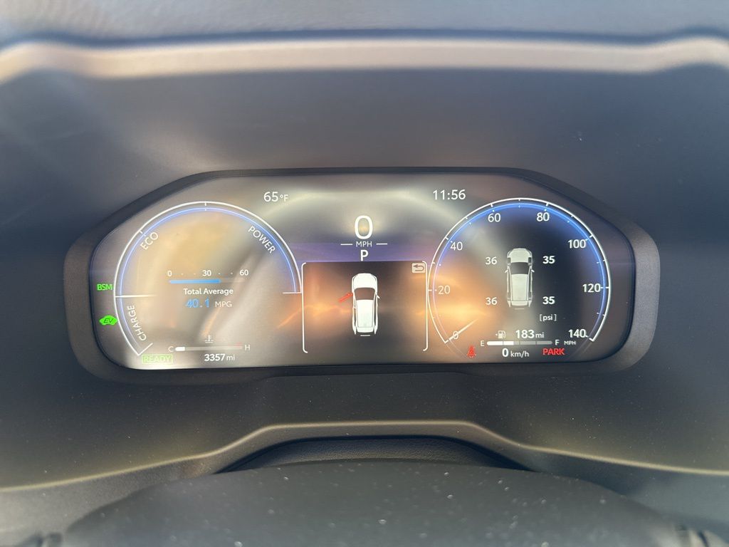 2025 Toyota RAV4 Hybrid XSE photo 3