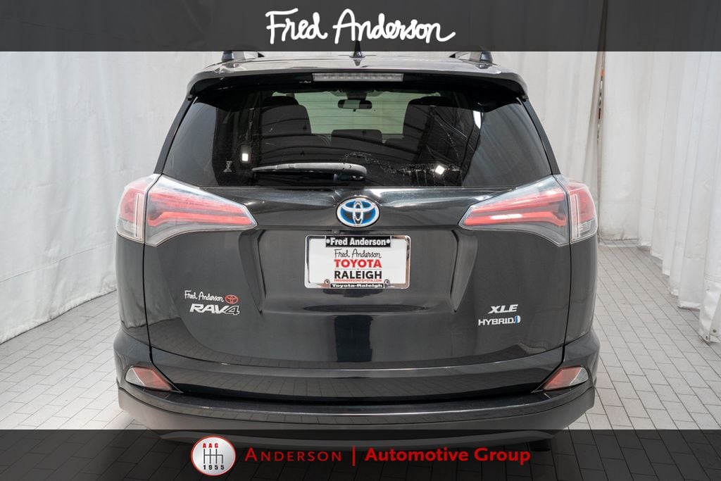Used 2018 Toyota RAV4 Hybrid XLE SUV