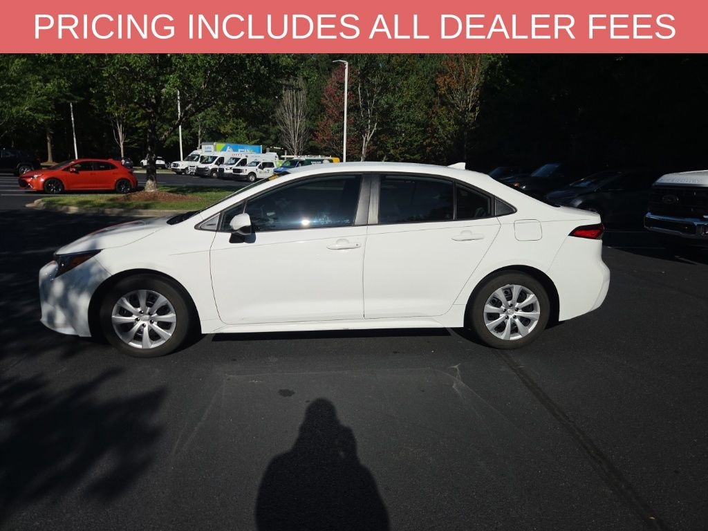Used 2022 Toyota Corolla LE Sedan