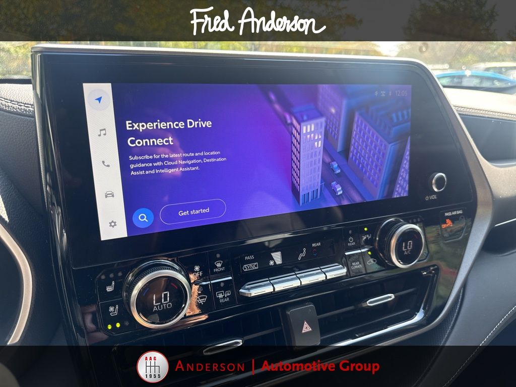 2023 Toyota Highlander Hybrid Limited photo 4