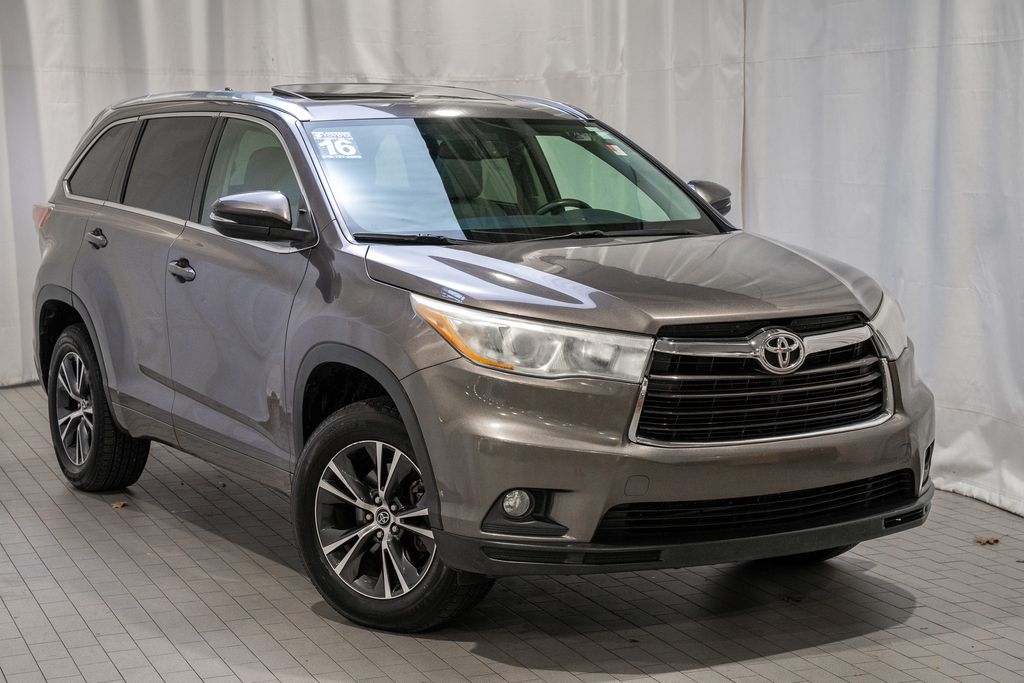 2016 Toyota Highlander SUV 