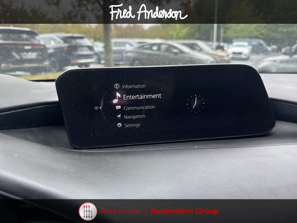 2019 Mazda Mazda3 Premium Hatchback photo 4