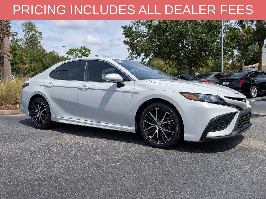 Used 2024 Toyota Camry SE Sedan