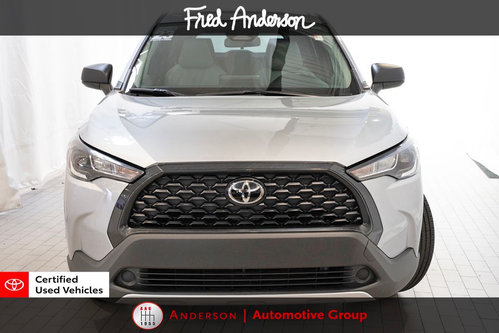 2023 Toyota Corolla Cross L photo 3