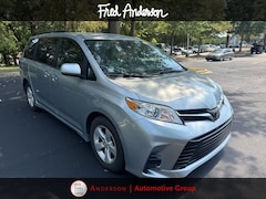 2020 Toyota Sienna LE Minivan/Van