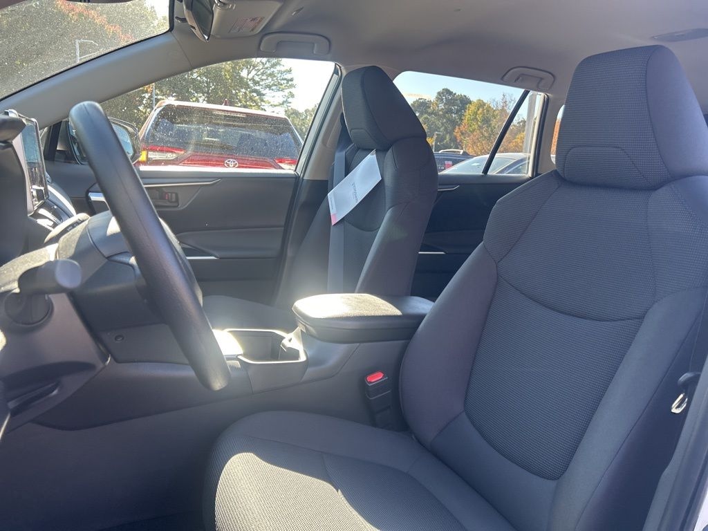New 2025 Toyota RAV4 LE SUV
