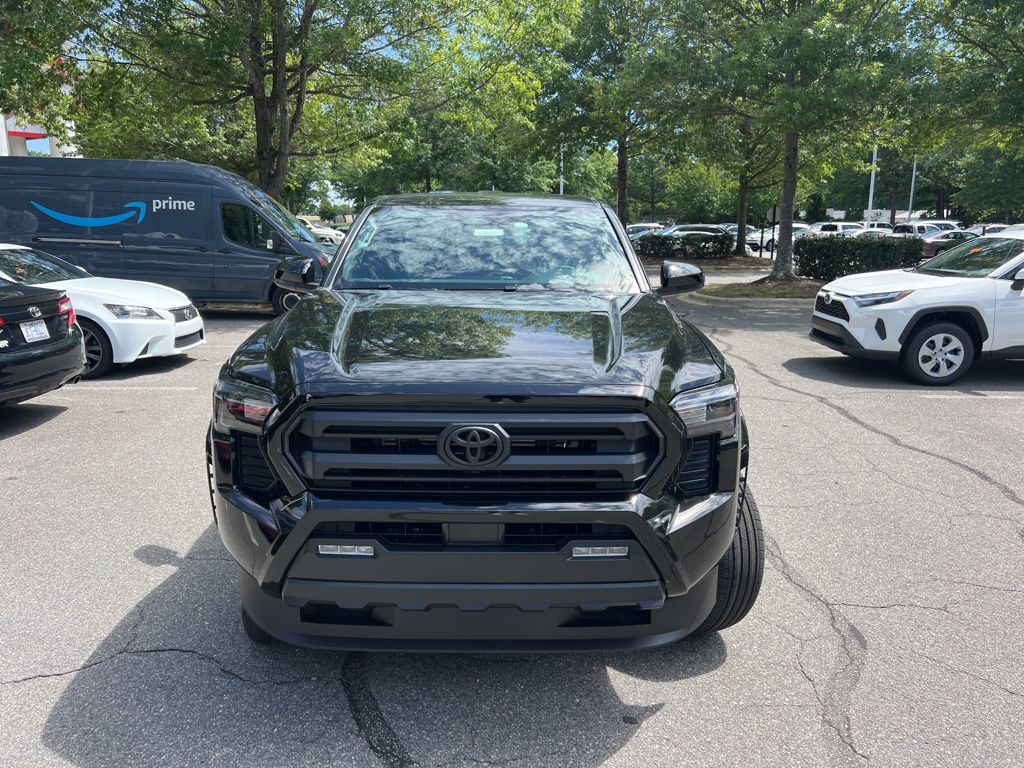 2025 Toyota Tacoma SR5 photo 3