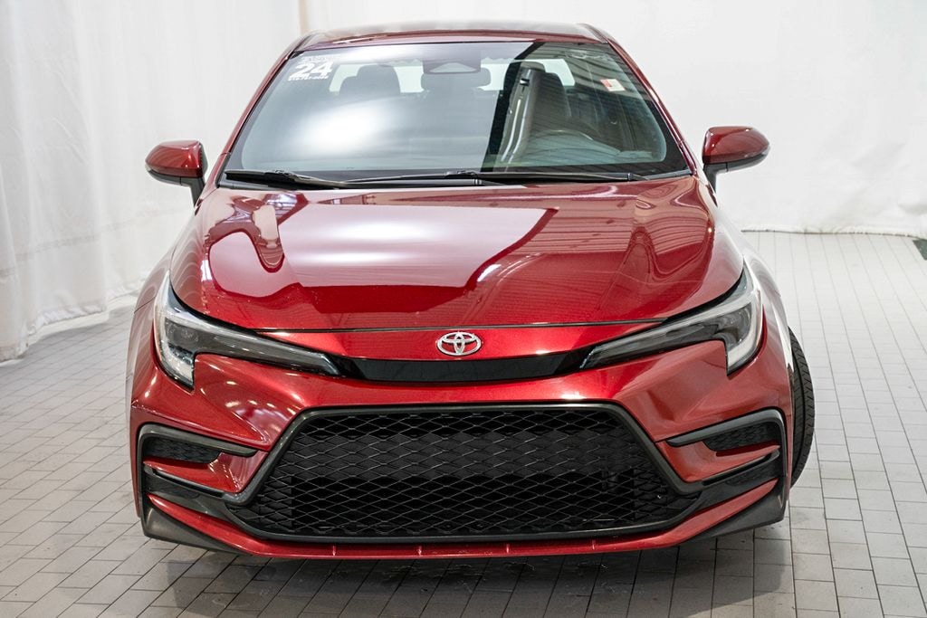 Used 2024 Toyota Corolla SE Sedan