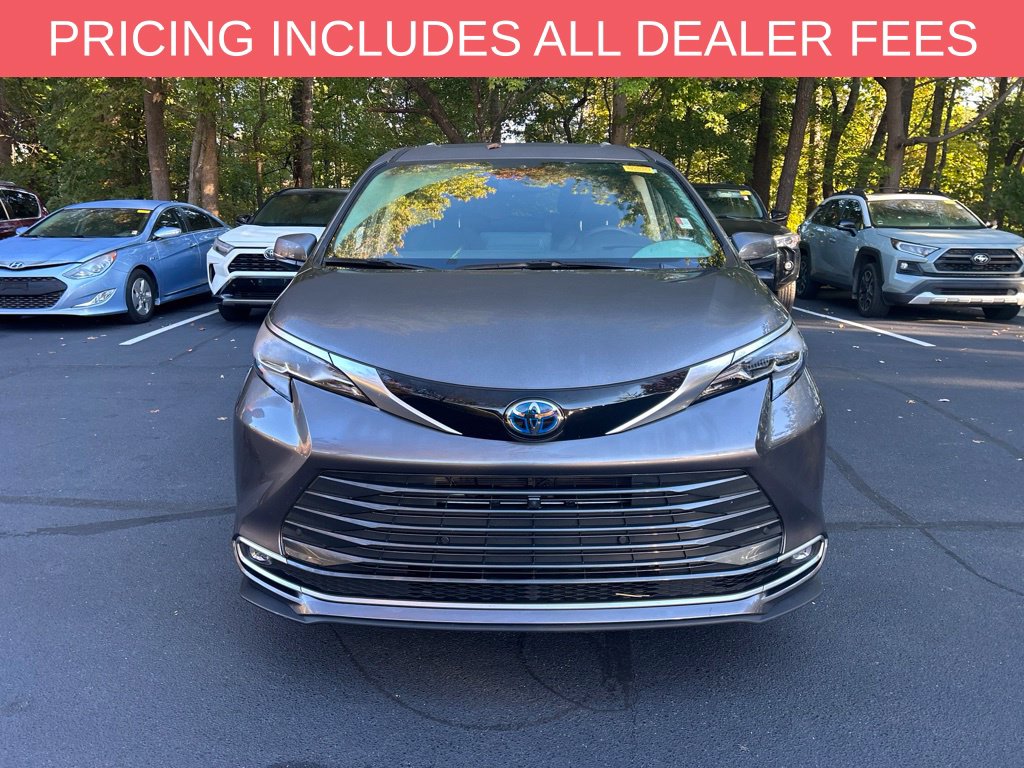 Used 2024 Toyota Sienna Platinum Minivan/Van