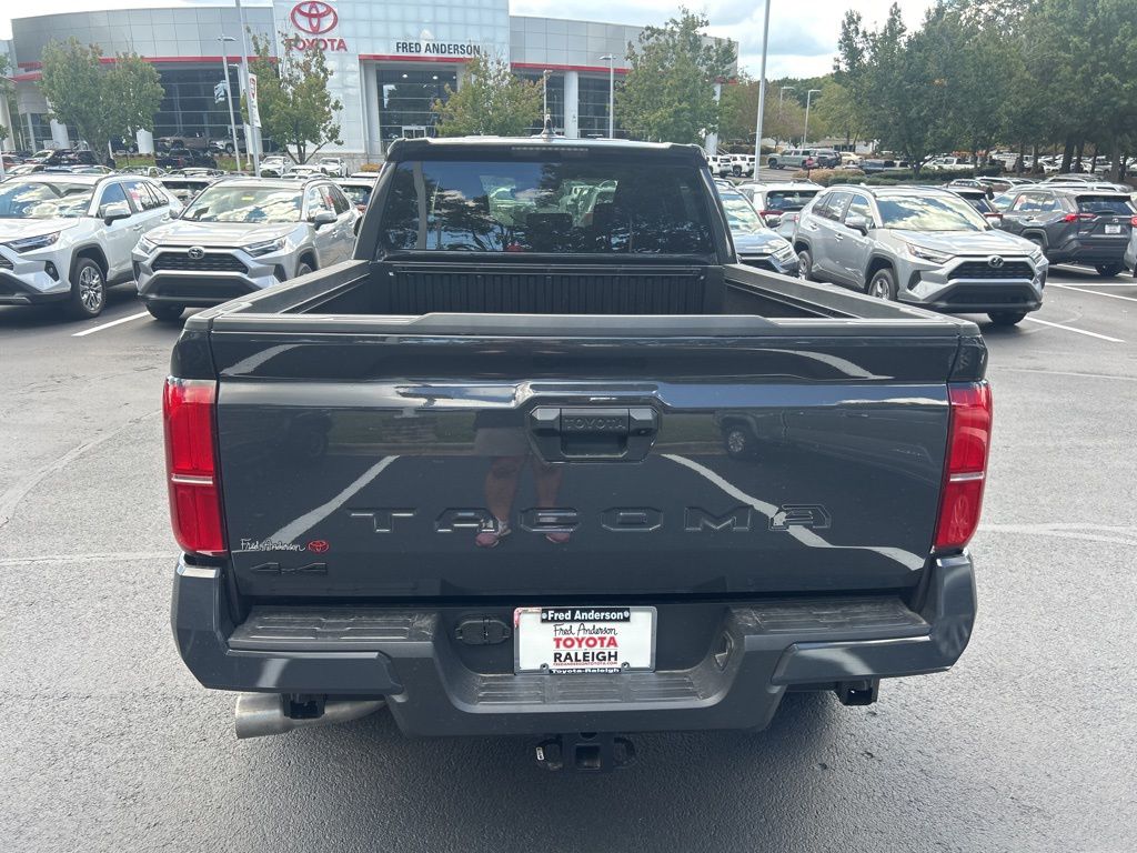 2025 Toyota Tacoma TRD Sport Double Cab photo 4