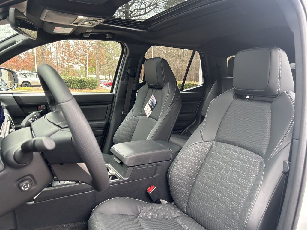 2025 Toyota 4Runner TRD Sport Premium photo 3