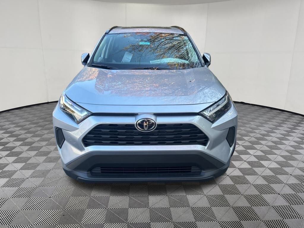 New 2025 Toyota RAV4 Hybrid XLE SUV