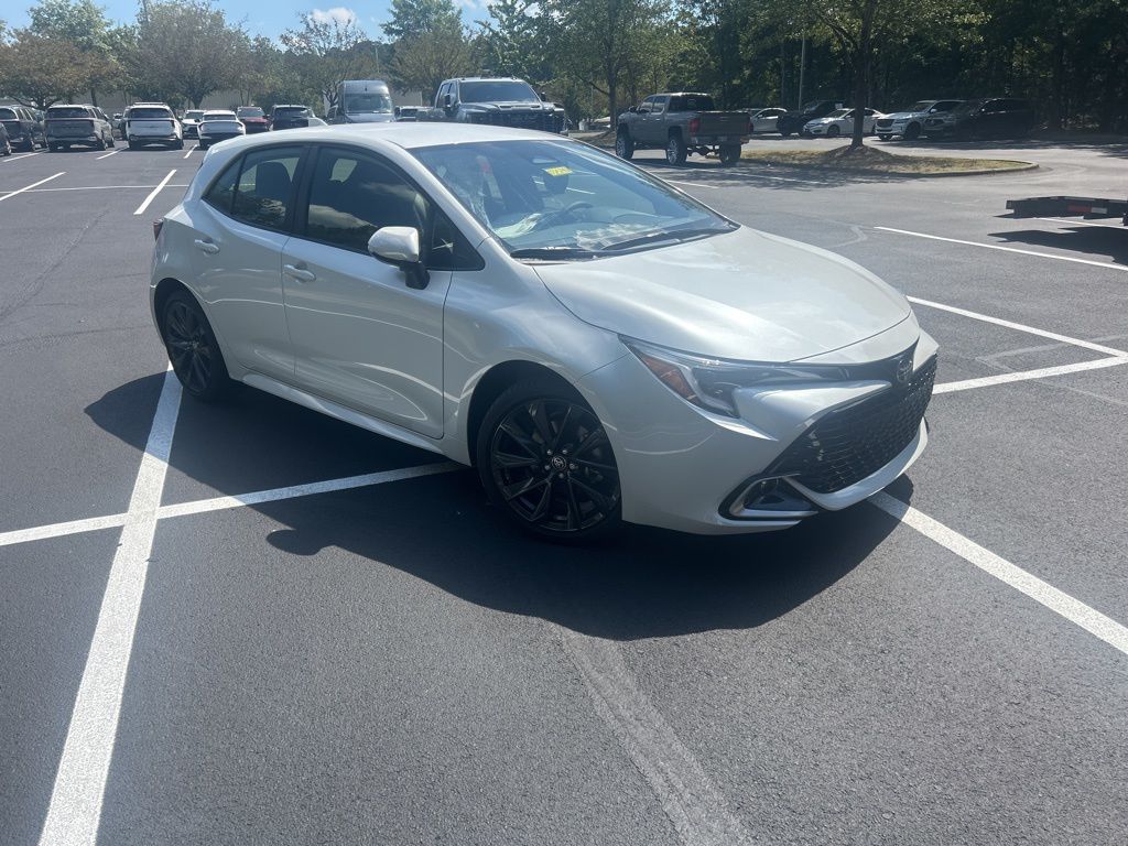 2025 Toyota Corolla Hatchback XSE