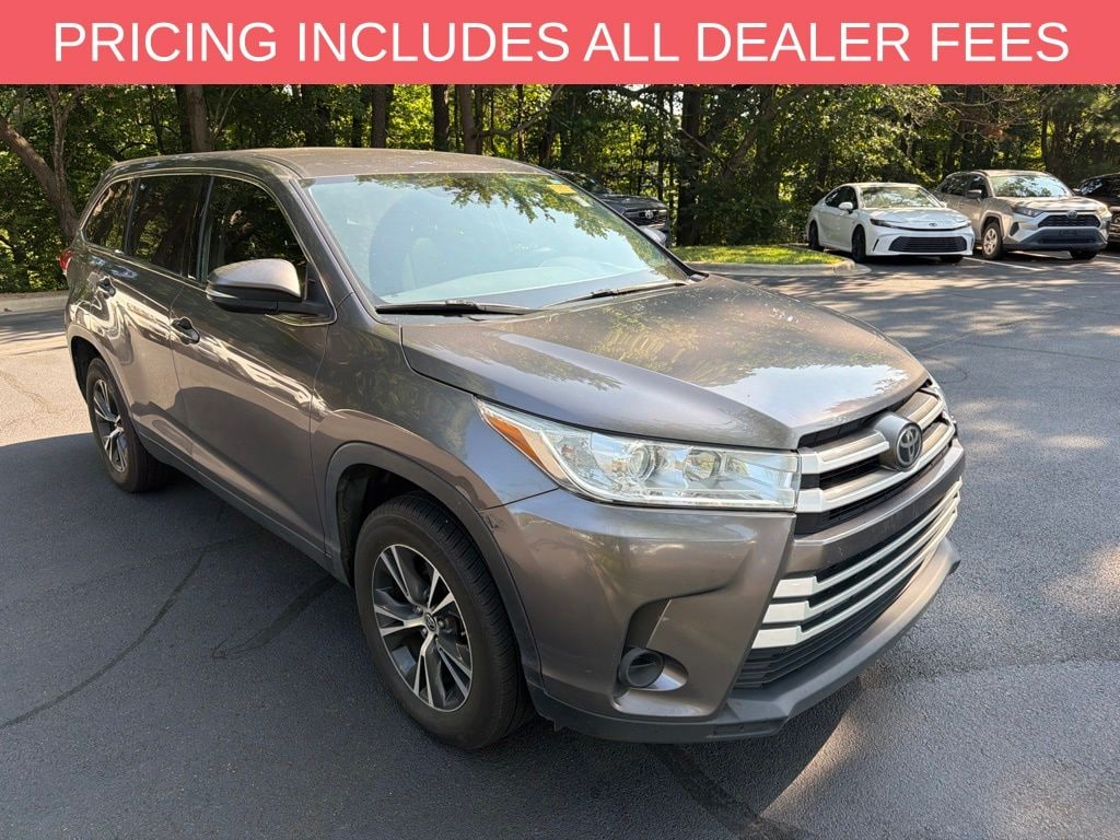 Used 2019 Toyota Highlander LE SUV