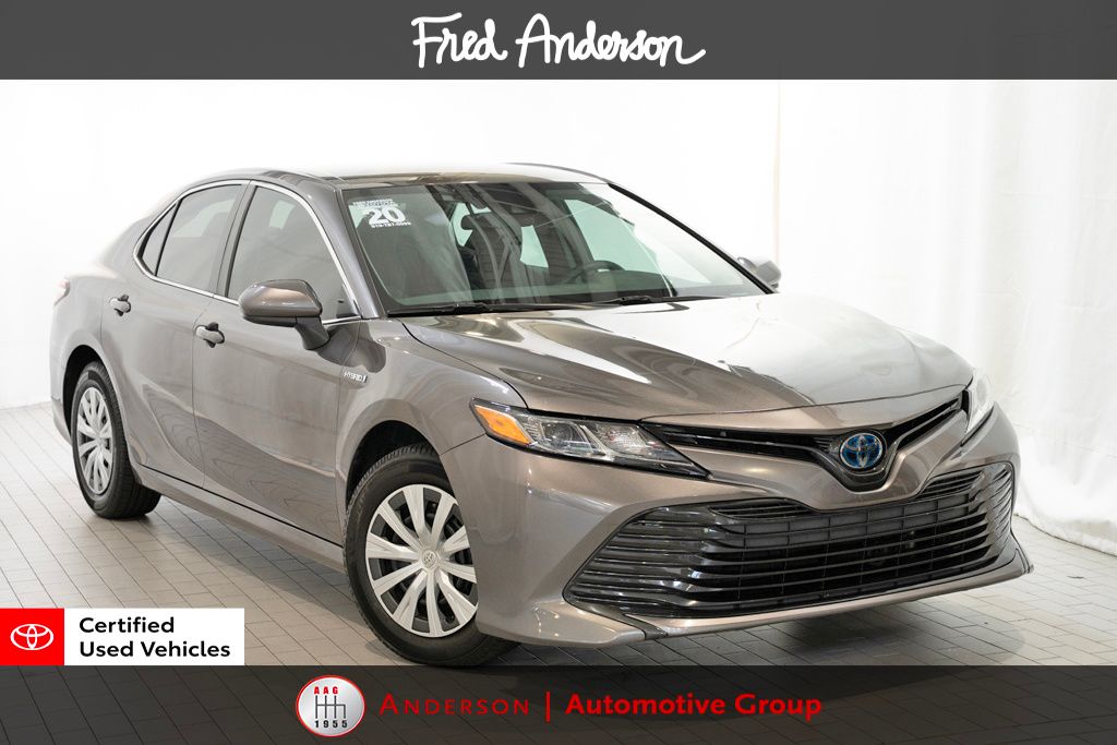 2020 Toyota Camry Hybrid Sedan 