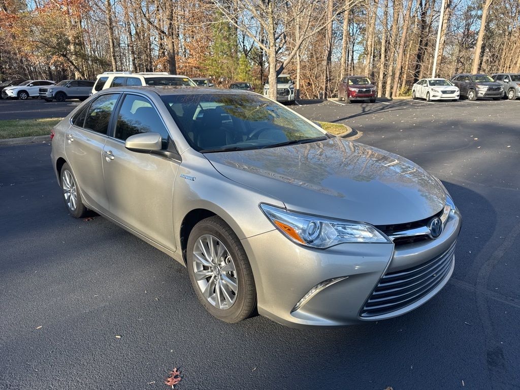 Used 2017 Toyota Camry Hybrid XLE Sedan