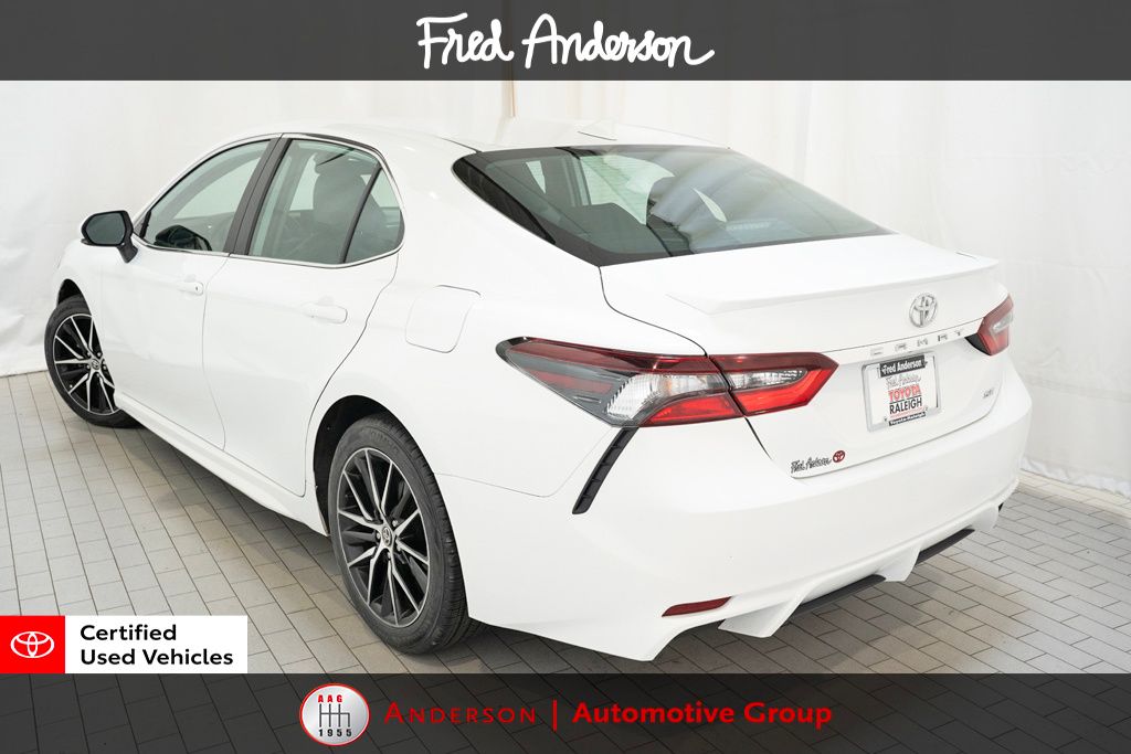 2024 Toyota Camry SE photo 4