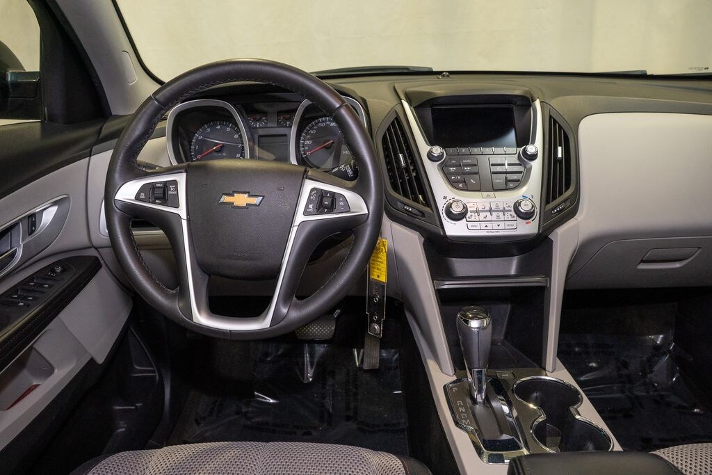 Used 2017 Chevrolet Equinox LT SUV