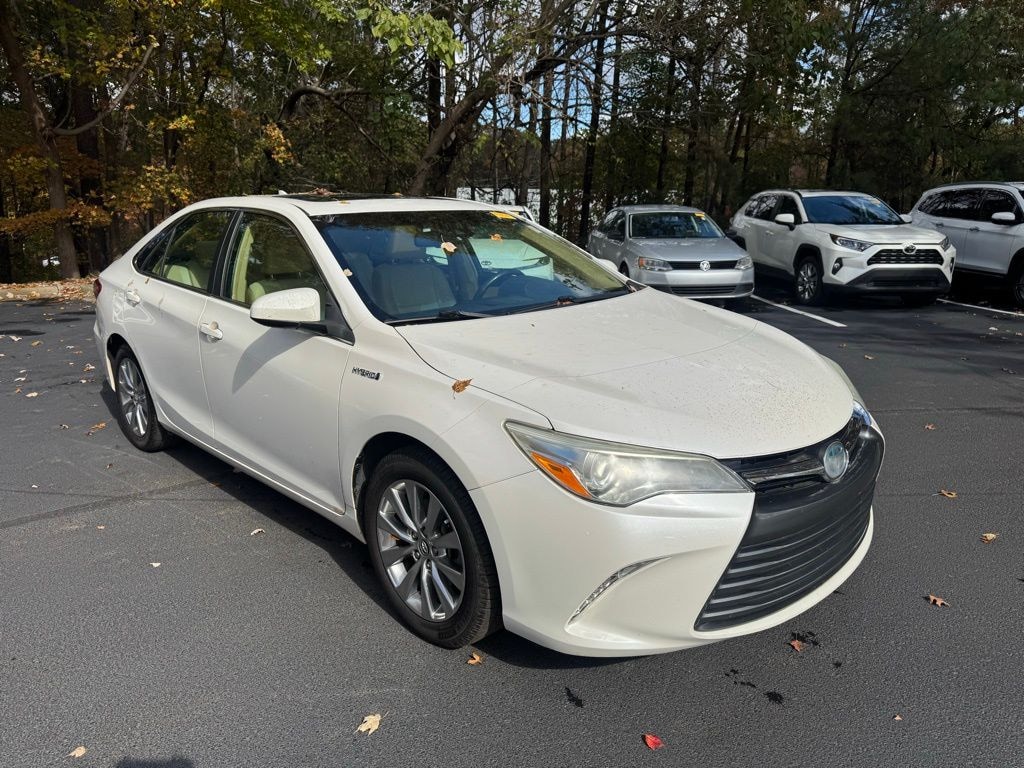 Used 2015 Toyota Camry Hybrid Sedan