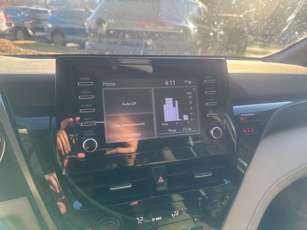 2022 Toyota Camry LE photo 4