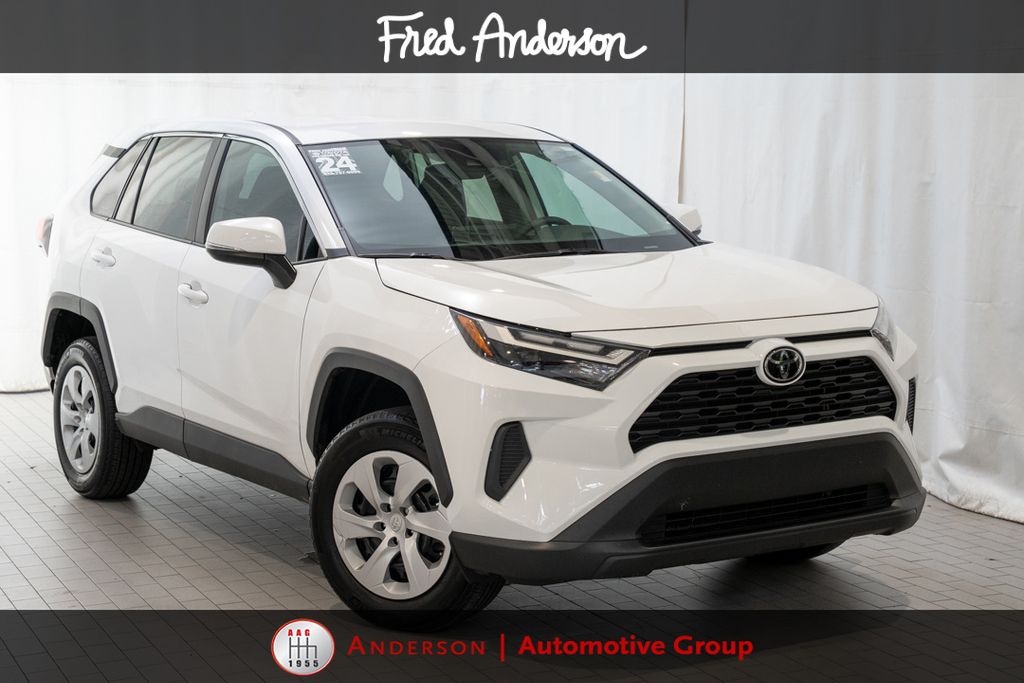 2024 Toyota RAV4 LE FWD's photo