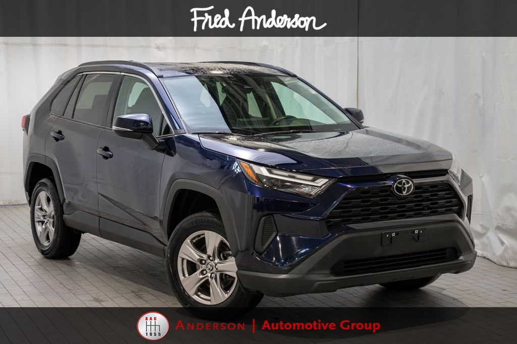 2024 Toyota RAV4 XLE AWD's photo