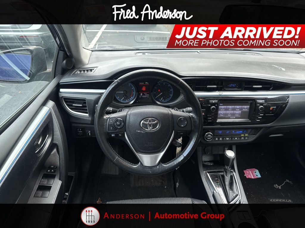 2015 Toyota Corolla S photo 2