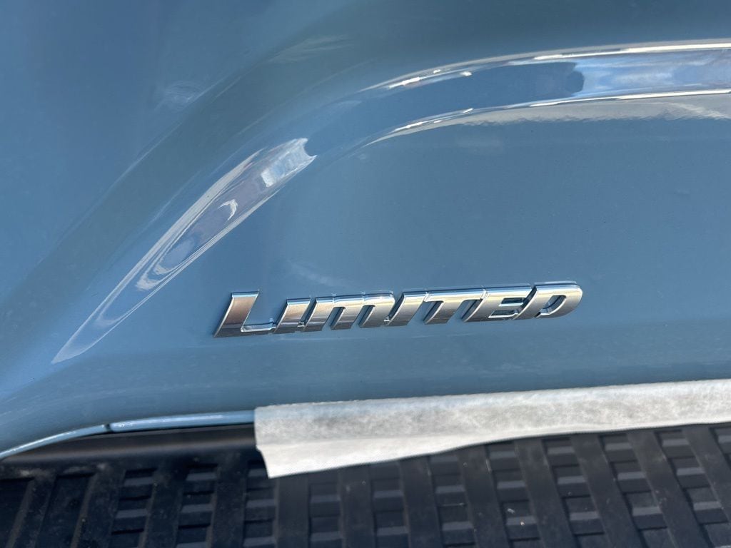 New 2025 Toyota 4Runner i-FORCE MAX Limited i-FORCE MAX SUV