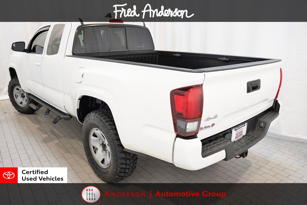 2022 Toyota Tacoma SR photo 4