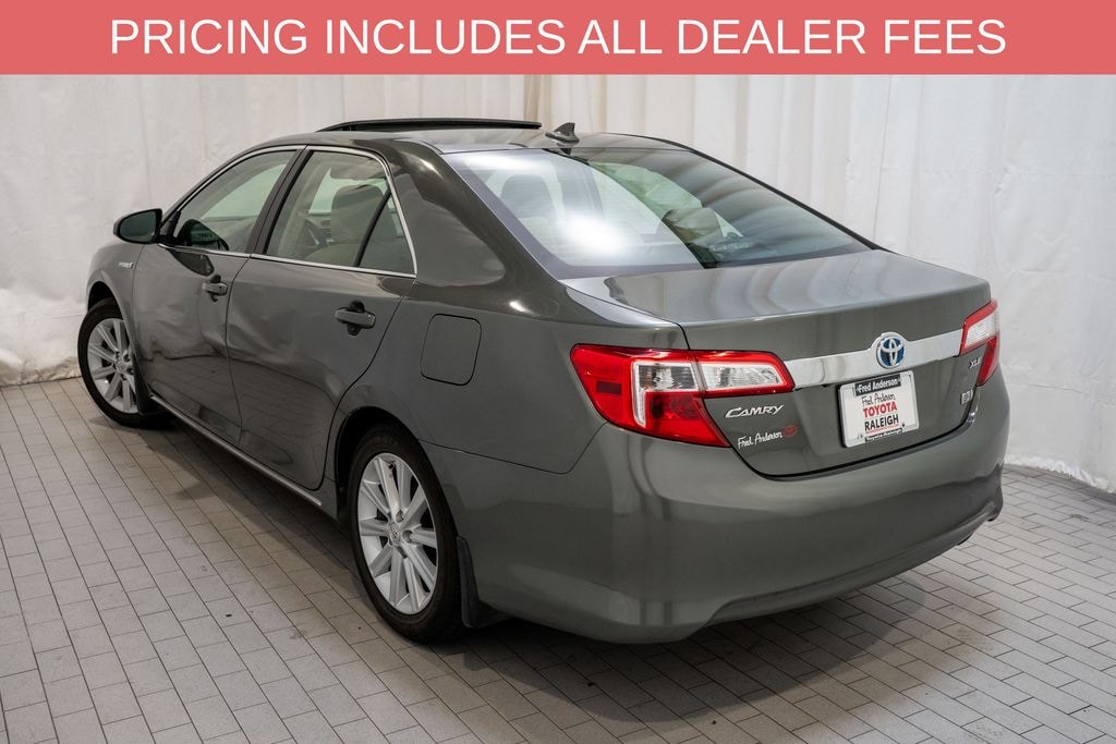 Used 2012 Toyota Camry Hybrid XLE Sedan