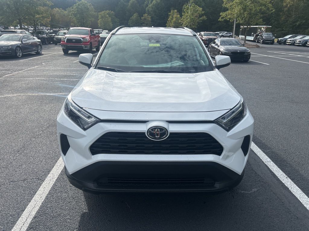 2025 Toyota RAV4 XLE photo 2