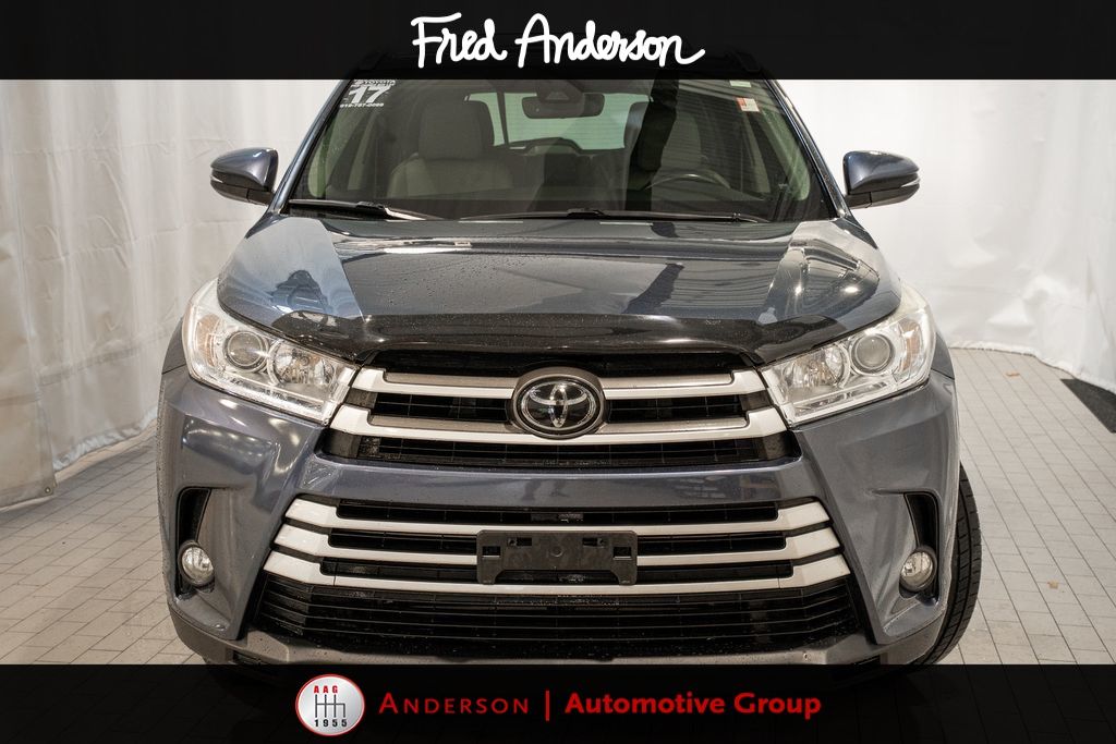 2017 Toyota Highlander XLE photo 3