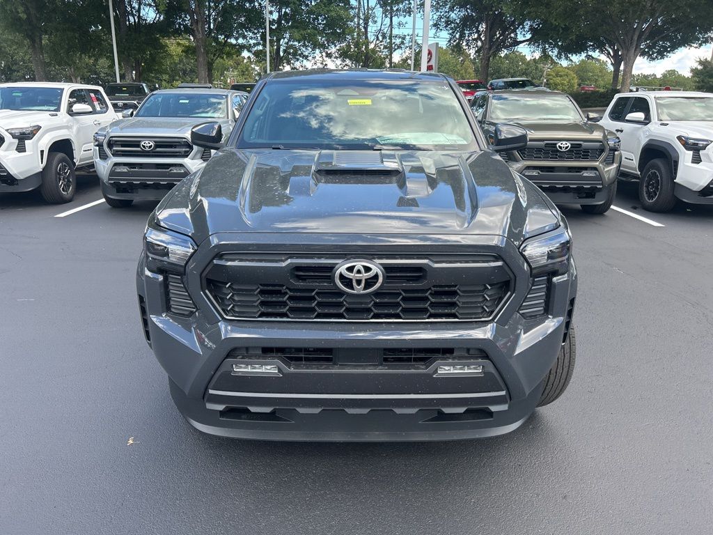 2025 Toyota Tacoma TRD Sport Double Cab photo 2