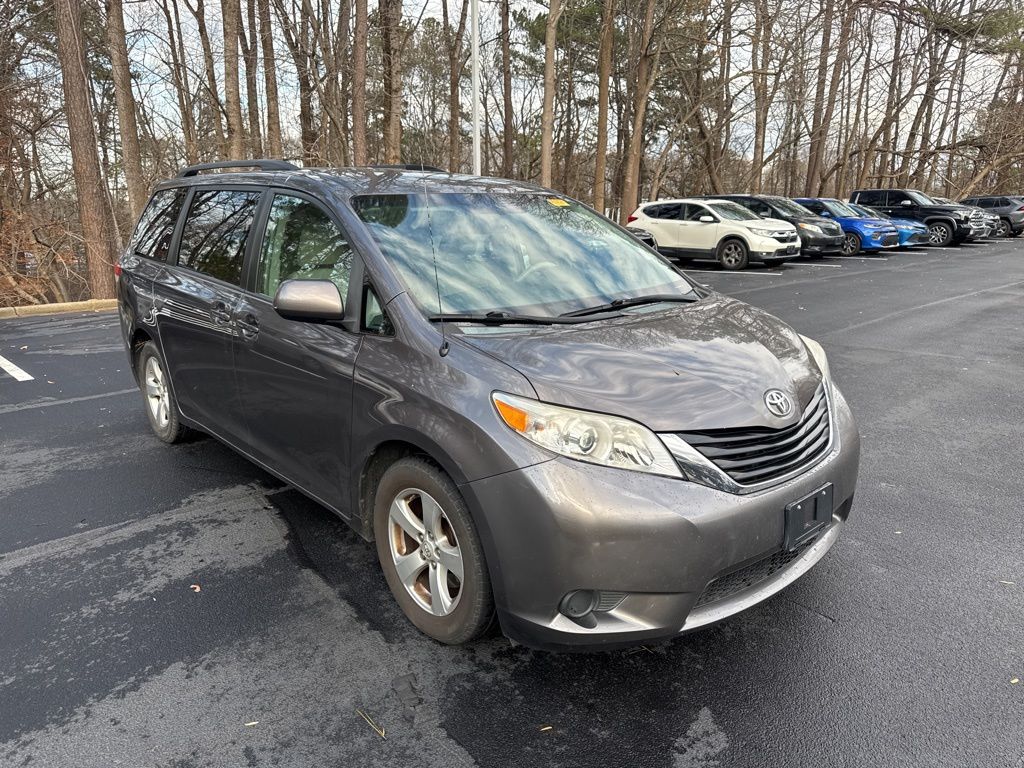 2014 Toyota Sienna LE