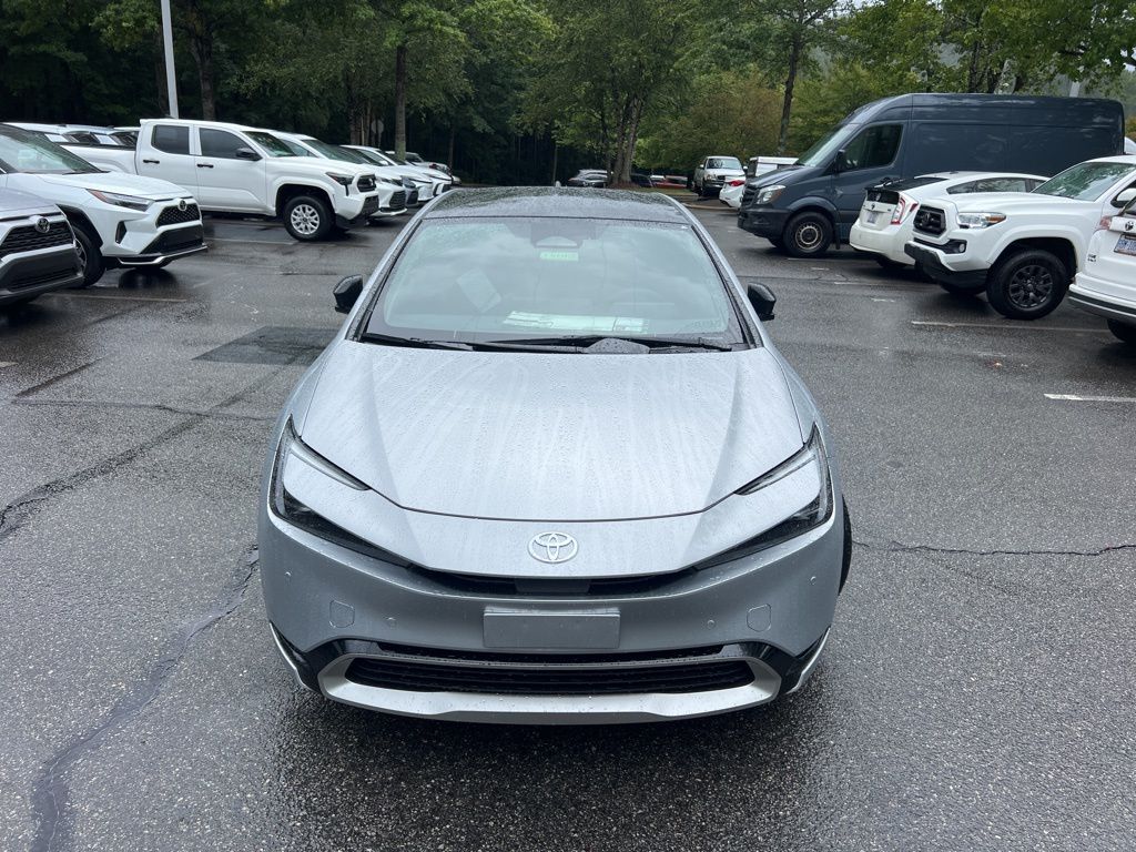 2026 Toyota Prius Plug-in Hybrid XSE photo 3