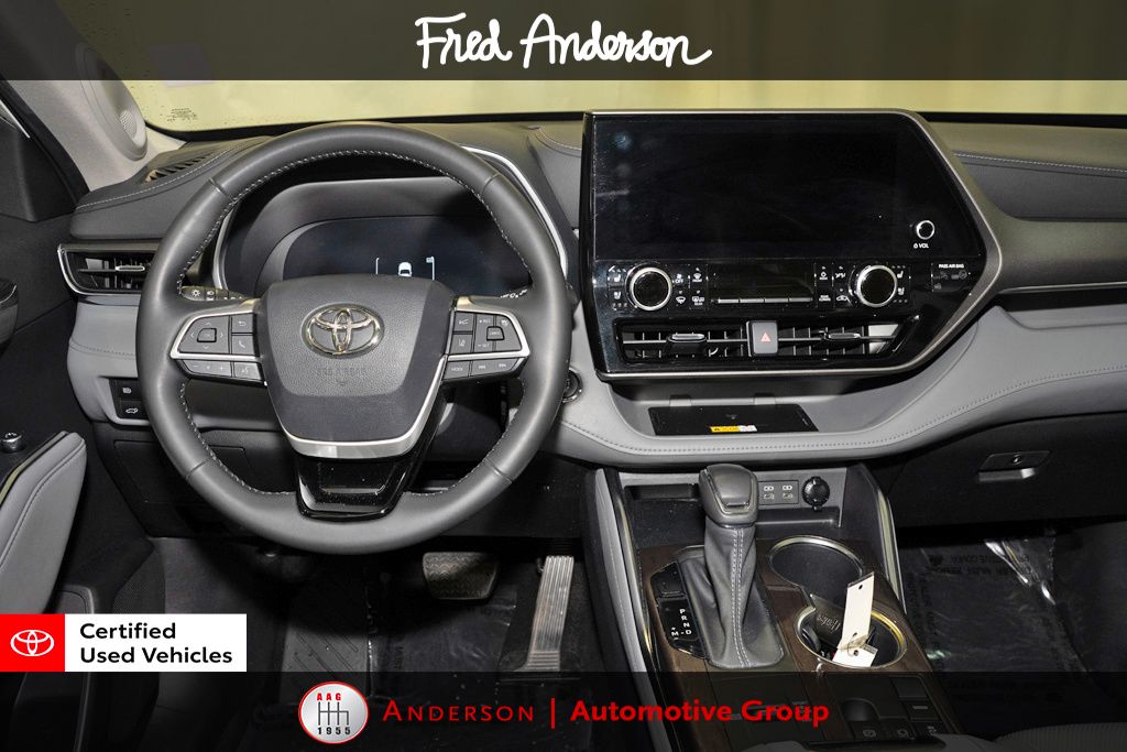 Used 2023 Toyota Highlander Limited with VIN 5TDKDRAH2PS000286 for sale in Raleigh, NC