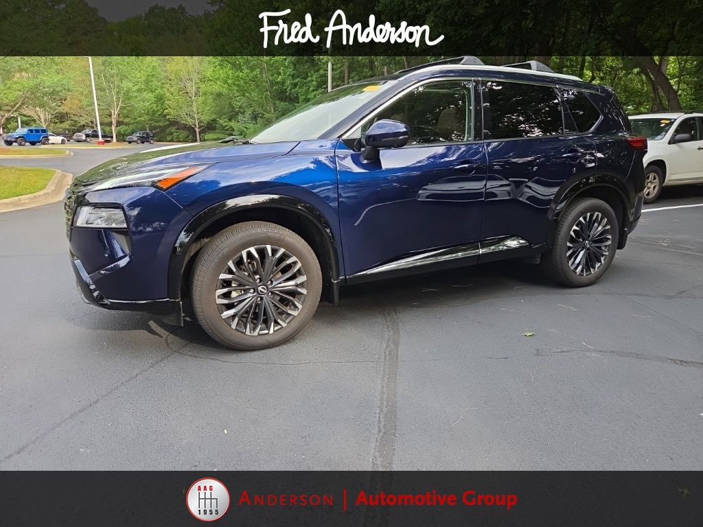 2025 Nissan Rogue Platinum AWD's photo