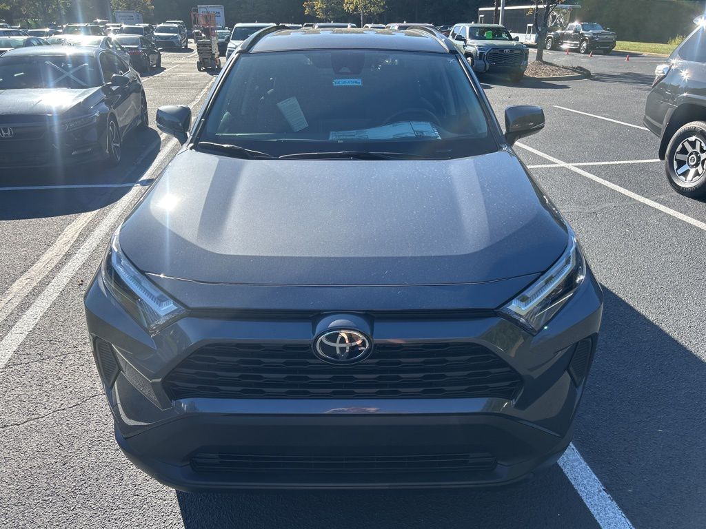 2025 Toyota RAV4 XLE photo 2