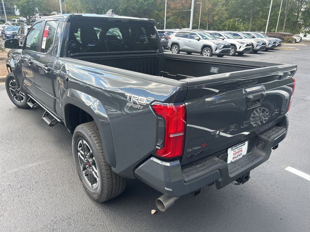 2025 Toyota Tacoma TRD Sport Double Cab photo 3