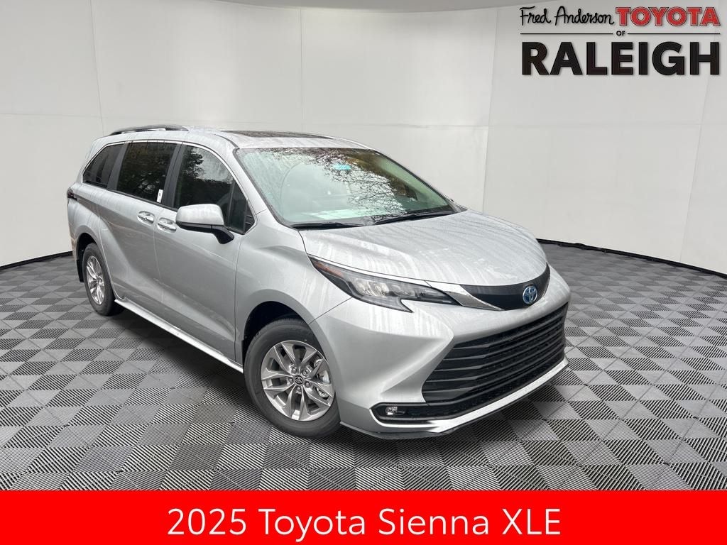 New 2025 Toyota Sienna XLE Van Passenger Van