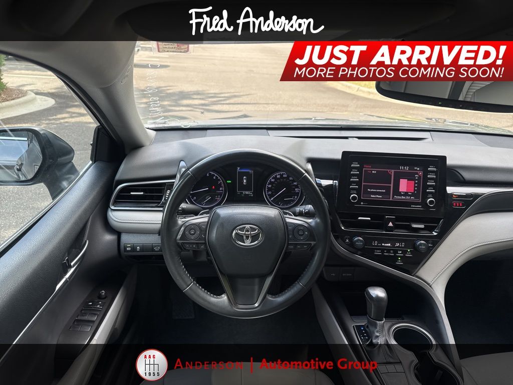 2024 Toyota Camry SE photo 2