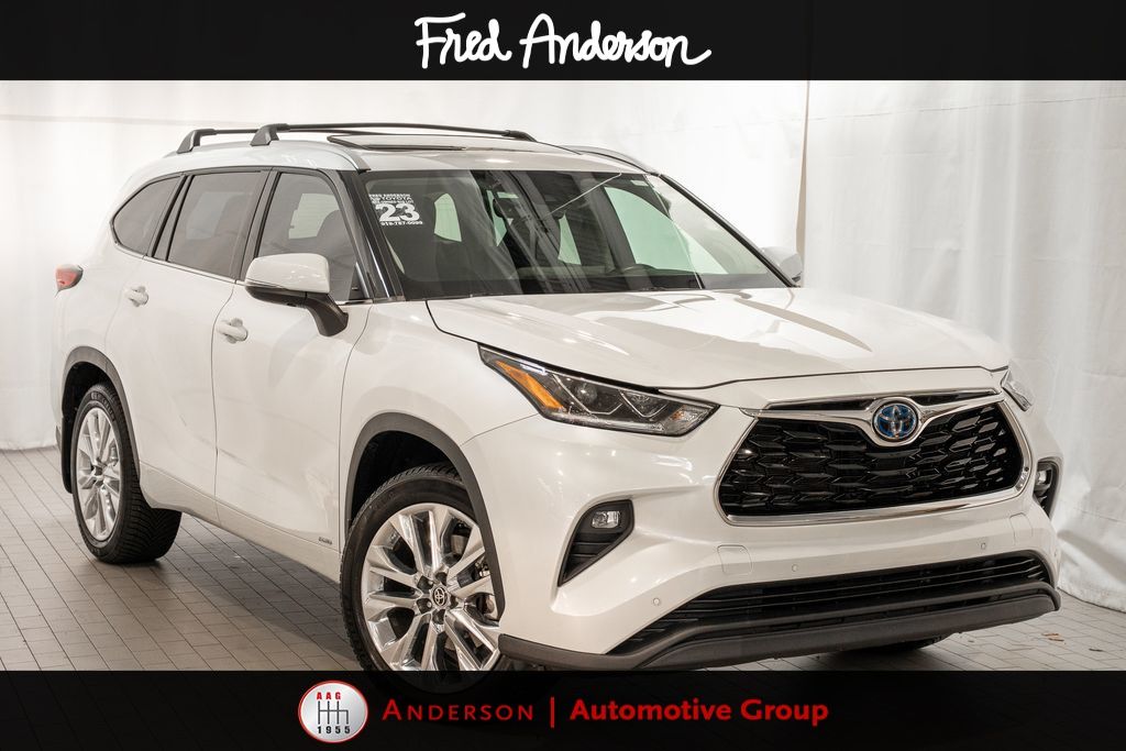 2023 Toyota Highlander Hybrid SUV 