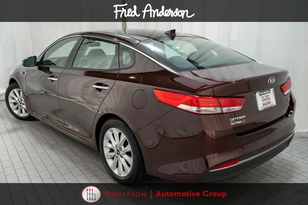 Used 2017 Kia Optima EX Sedan