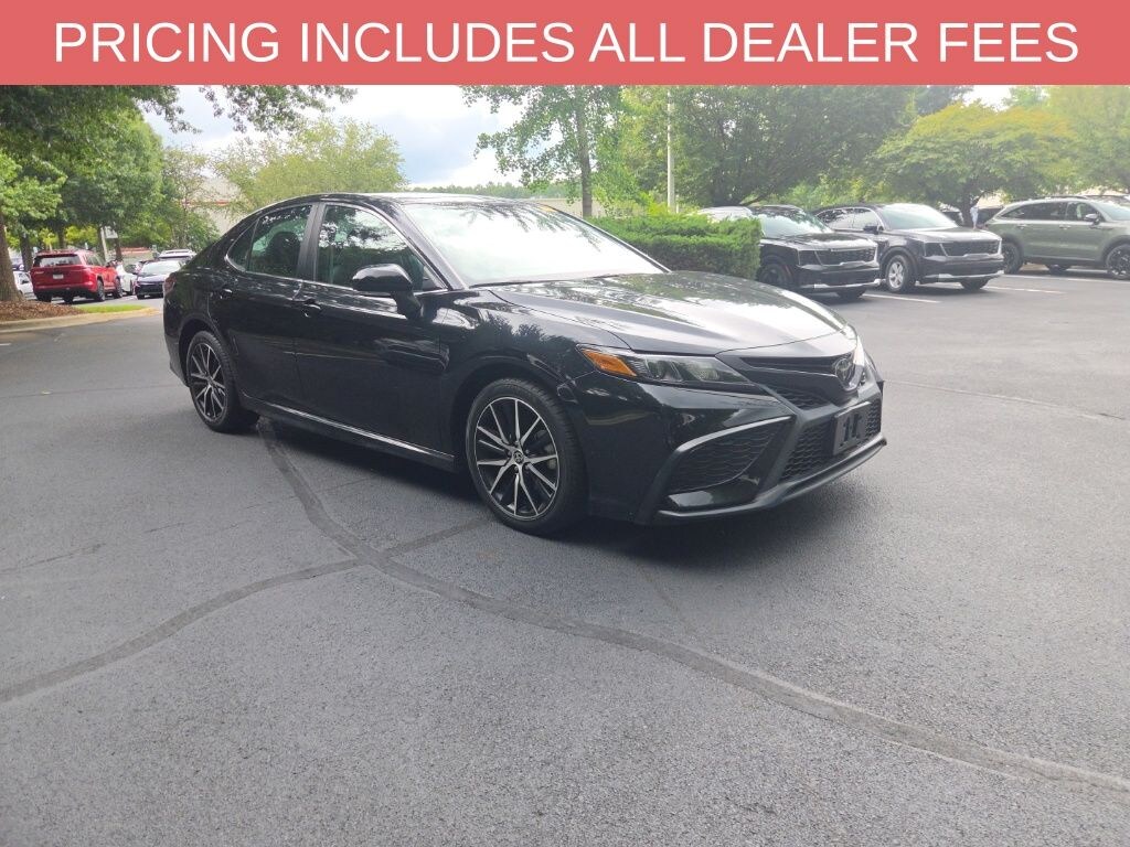 Used 2024 Toyota Camry SE Sedan