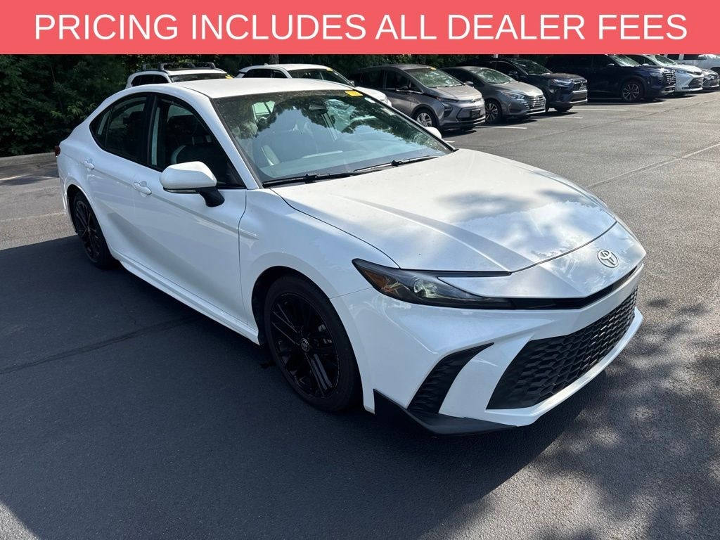 Used 2025 Toyota Camry SE Sedan