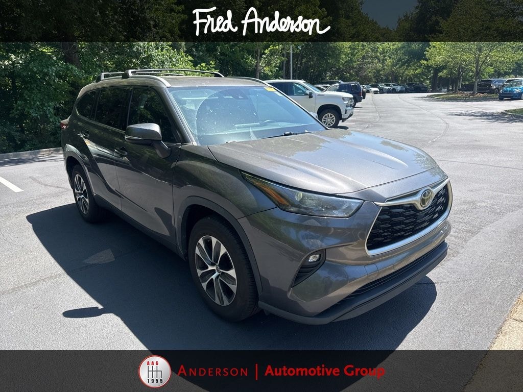 Used 2022 Toyota Highlander XLE SUV