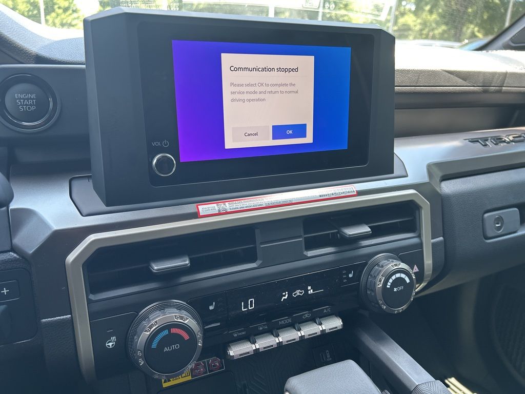 2025 Toyota Tacoma SR5 photo 3