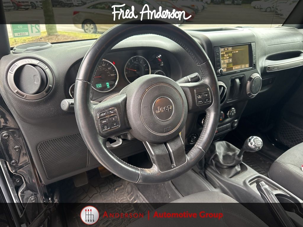 2016 Jeep Wrangler Sport photo 2