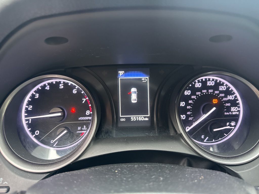 2021 Toyota Camry SE photo 3